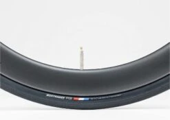 Bontrager R3 Hard-Case Lite Road Tire Tubeless Ready Folding Black 5 Bontrager R3 Hard-Case Lite Road Tire Tubeless Ready Folding Black -Component Bike Gear 11456885d0742511ed529.05704941