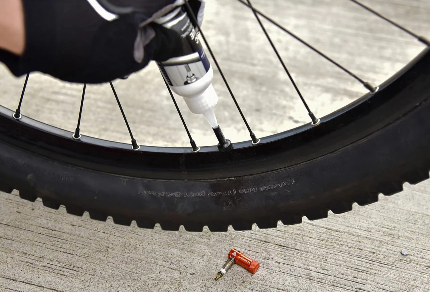 Granite Design Juicy Nipple Tubeless Valves 45 Mm With Valve Key Caps Pink 2 Granite Design Juicy Nipple Tubeless Valves 45 Mm With Valve Key Caps Pink - Image 2