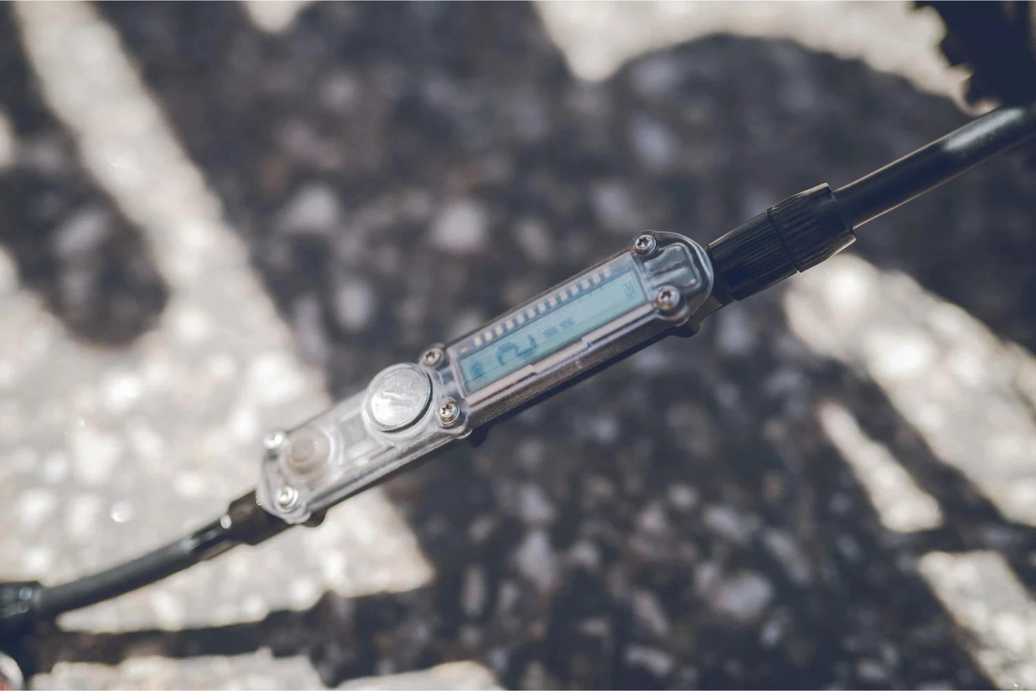 Lezyne Micro Floor Drive Digital HPG Floor Pump (Max 11 Bar) Black 2 Lezyne Micro Floor Drive Digital HPG Floor Pump (Max 11 Bar) Black - Image 2