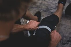 Poc VPD Air Fabio Wibmer Edition Knee Guards Black Black / Gold -Component Bike Gear 16119515f7c69a3bf68d6.04201089