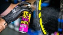 Muc-Off Glue And Sealant Remover 750ml 7 Muc-Off Glue And Sealant Remover 750ml -Component Bike Gear 16143775f451ddb54ee58.62291053