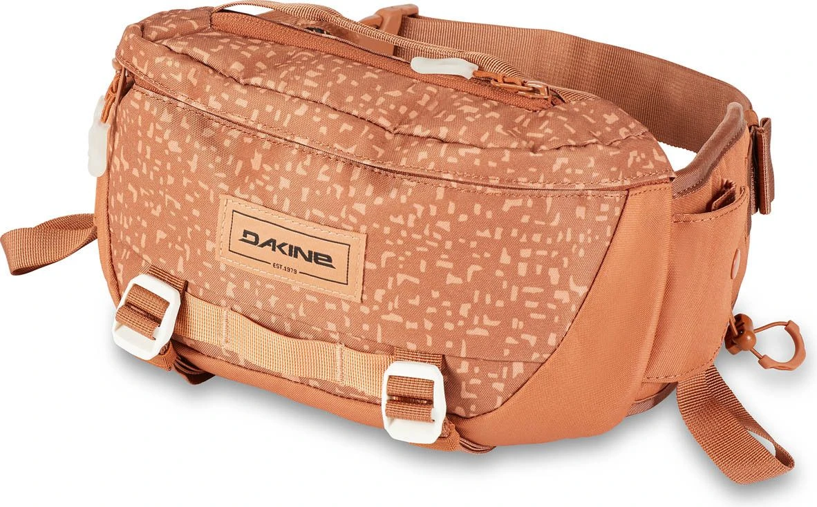 Dakine Hot Laps 2L Waist Bag Sierra Fossile 1 Dakine Hot Laps 2L Waist Bag Sierra Fossile