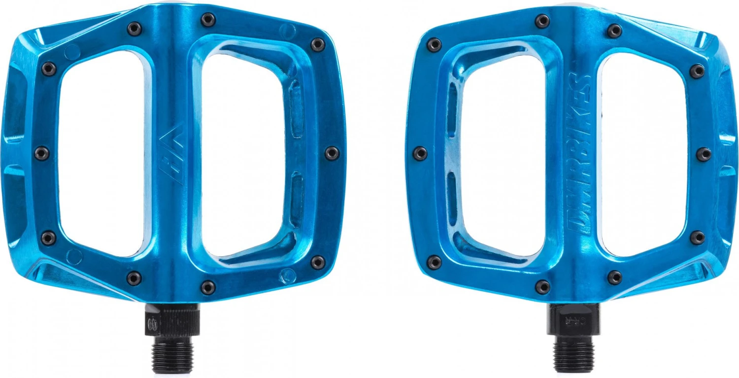 DMR Pair Of Flat Pedals V8 Electric Blue 1 DMR Pair Of Flat Pedals V8 Electric Blue