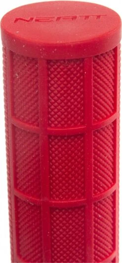 Neatt One Lock Pro Grips Red -Component Bike Gear 18558796165f979974c79.73424955