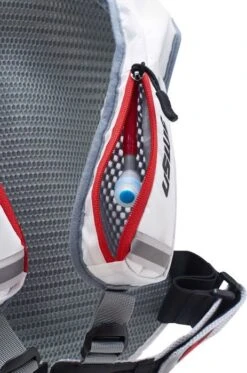 USWE Nordic 4 Backpack Arctic White / White 12 USWE Nordic 4 Backpack Arctic White / White -Component Bike Gear 19000815ff839848115b0.11213860