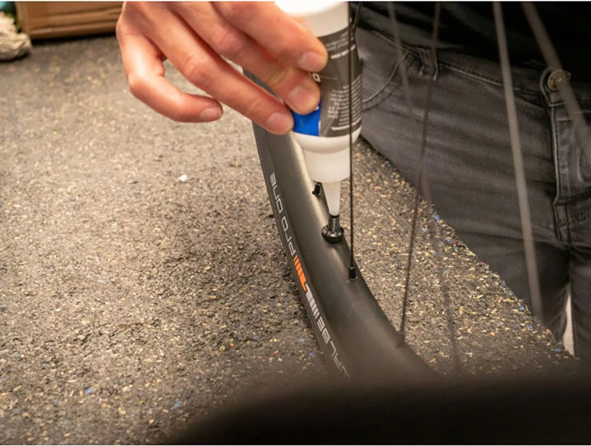 Pair Of Schwalbe Tubeless Black Valves 4 Pair Of Schwalbe Tubeless Black Valves - Image 4