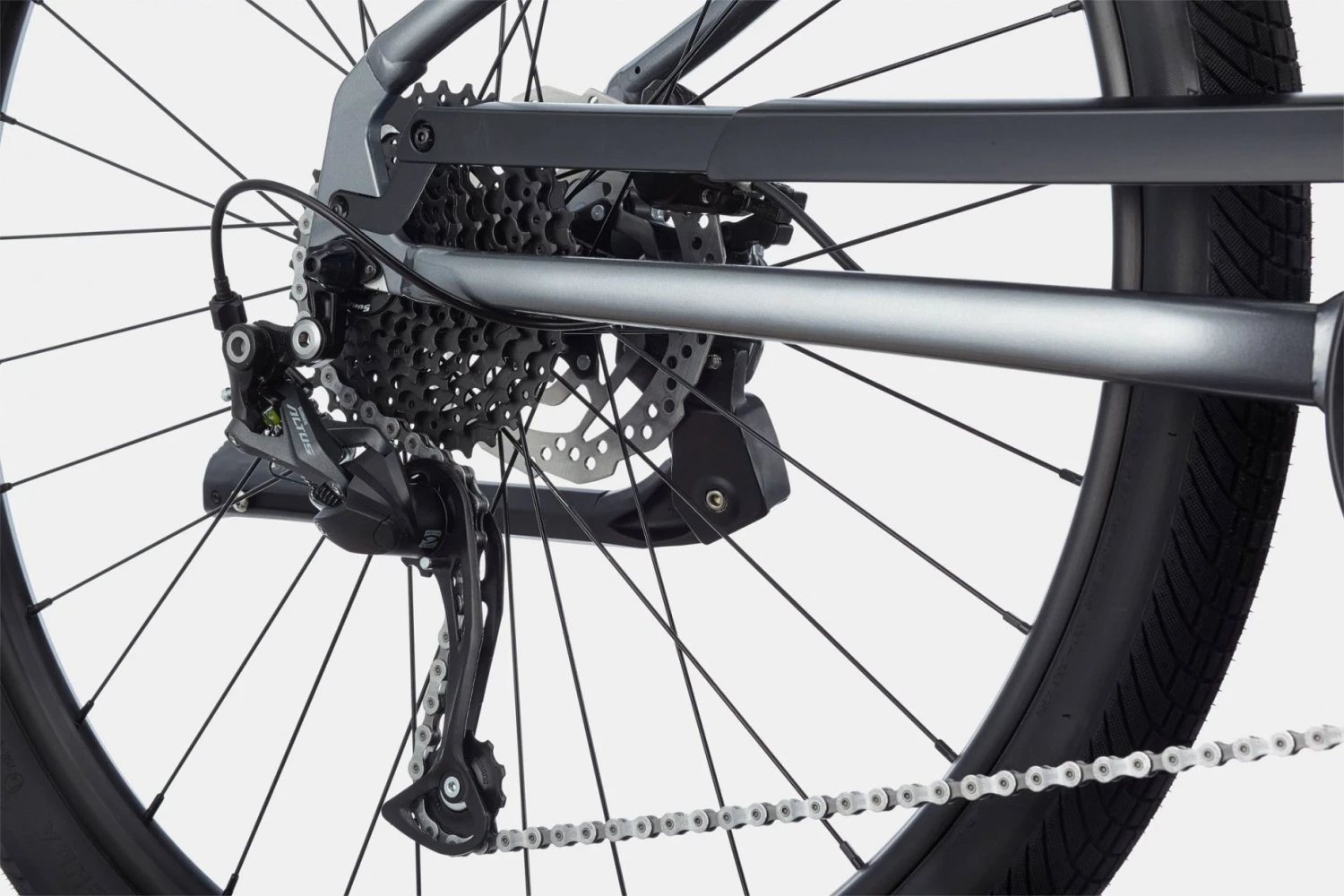 Cannondale Adventure Neo 4 650b Shimano 9V 400Wh Electric City Bike Gray 5 Cannondale Adventure Neo 4 650b Shimano 9V 400Wh Electric City Bike Gray - Image 5