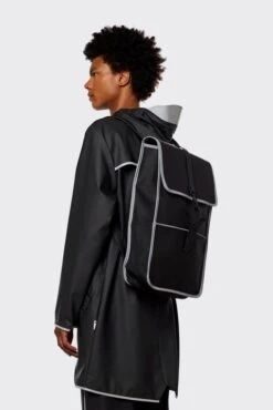 Rains Backpack Reflective 70 Black 7 Rains Backpack Reflective 70 Black -Component Bike Gear 209607261e68b73070279.74477102