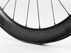 Bontrager Aeolus RSL 51 TLR 700 Mm Front Wheel | 12x100 Mm | Center Lock | 2022 -Component Bike Gear 2106213616418ef033dd7.71363178