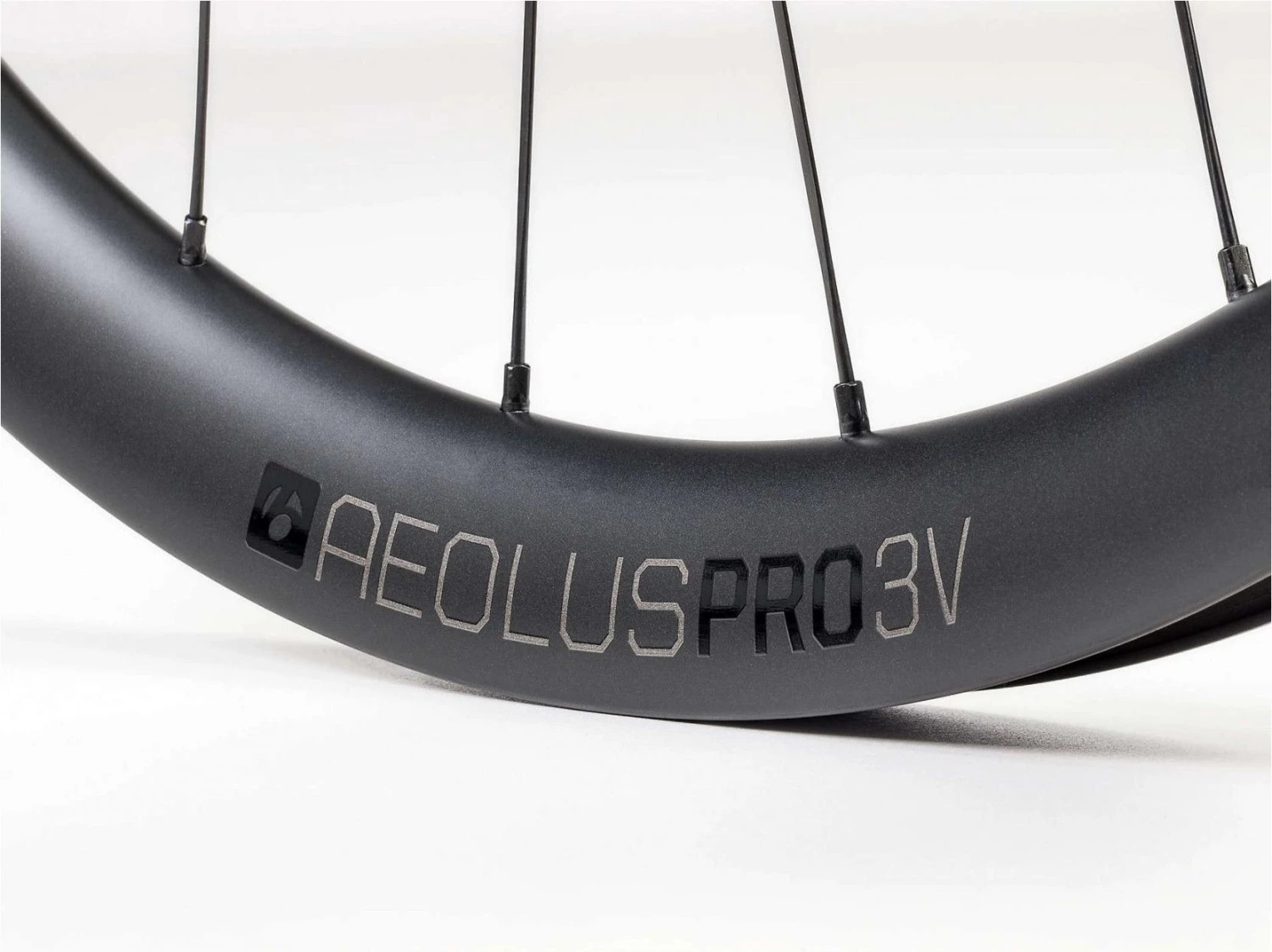 Bontrager Aeolus Pro 3S Tubeless Ready Disc Front Wheel | 12x100mm 2019 3 Bontrager Aeolus Pro 3S Tubeless Ready Disc Front Wheel | 12x100mm 2019 - Image 3