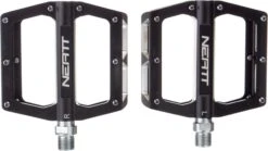 Pair Of Flat Pedals Neatt Attack V2 8 Pins Black