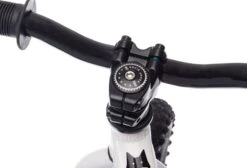 12 '' Scamp MiniFox 12 Balance Bike White 17 12 '' Scamp MiniFox 12 Balance Bike White -Component Bike Gear 8443655d5be36b6639a2.88523618